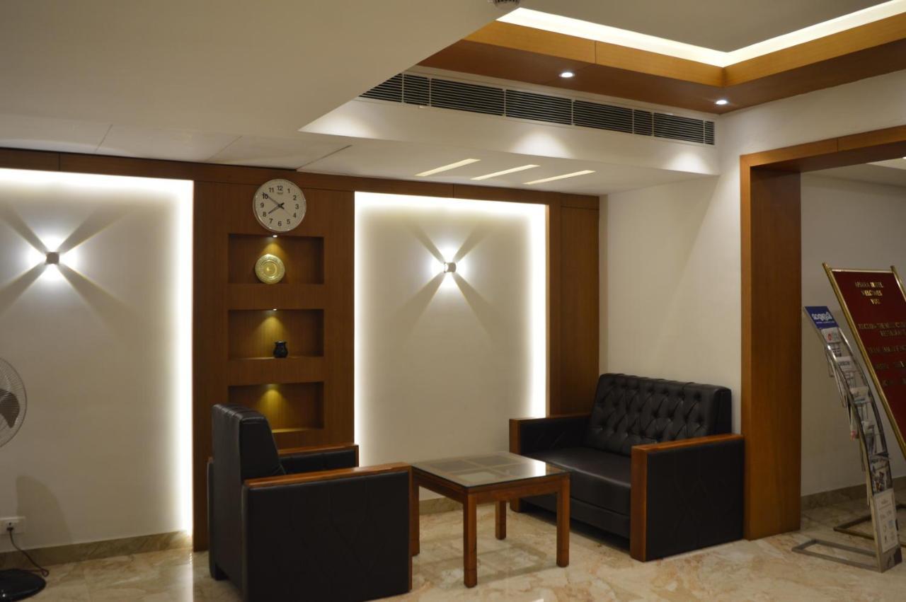 Hotel Apsara Shoranur Экстерьер фото