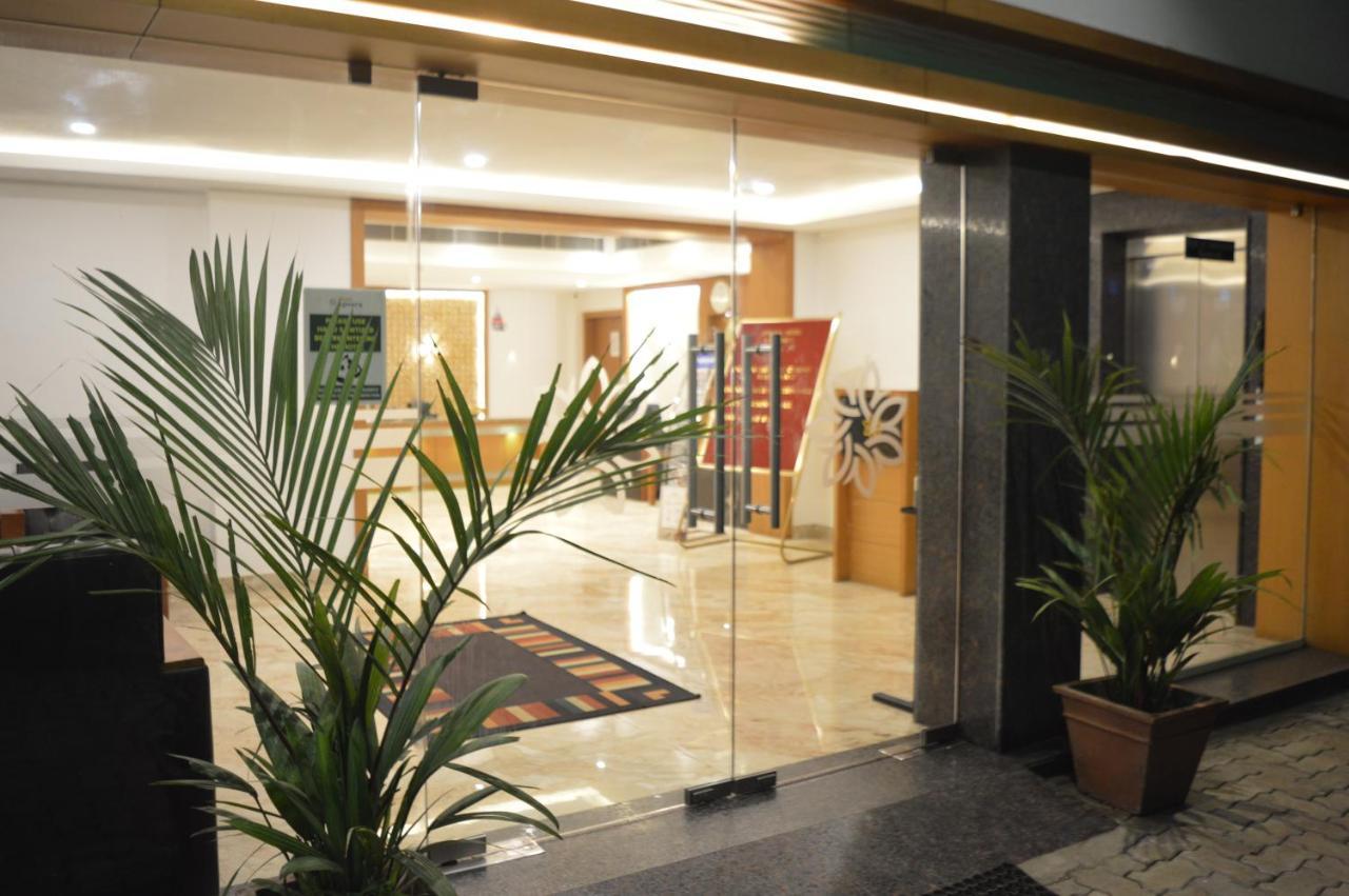 Hotel Apsara Shoranur Экстерьер фото