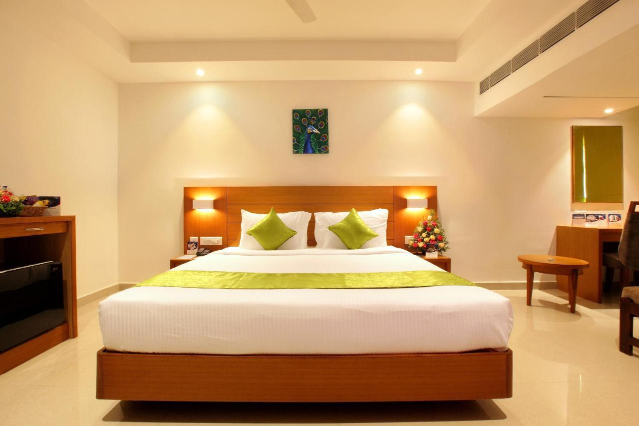 Hotel Apsara Shoranur Экстерьер фото