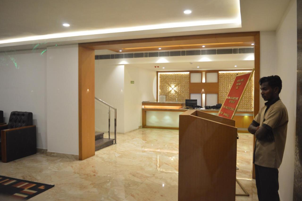 Hotel Apsara Shoranur Экстерьер фото