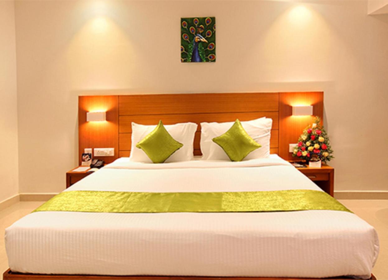 Hotel Apsara Shoranur Экстерьер фото