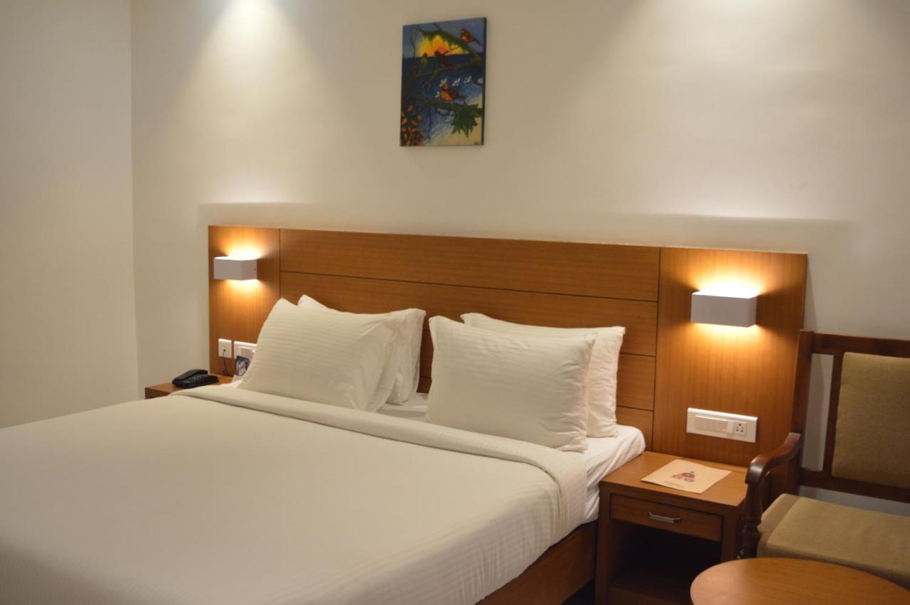 Hotel Apsara Shoranur Экстерьер фото
