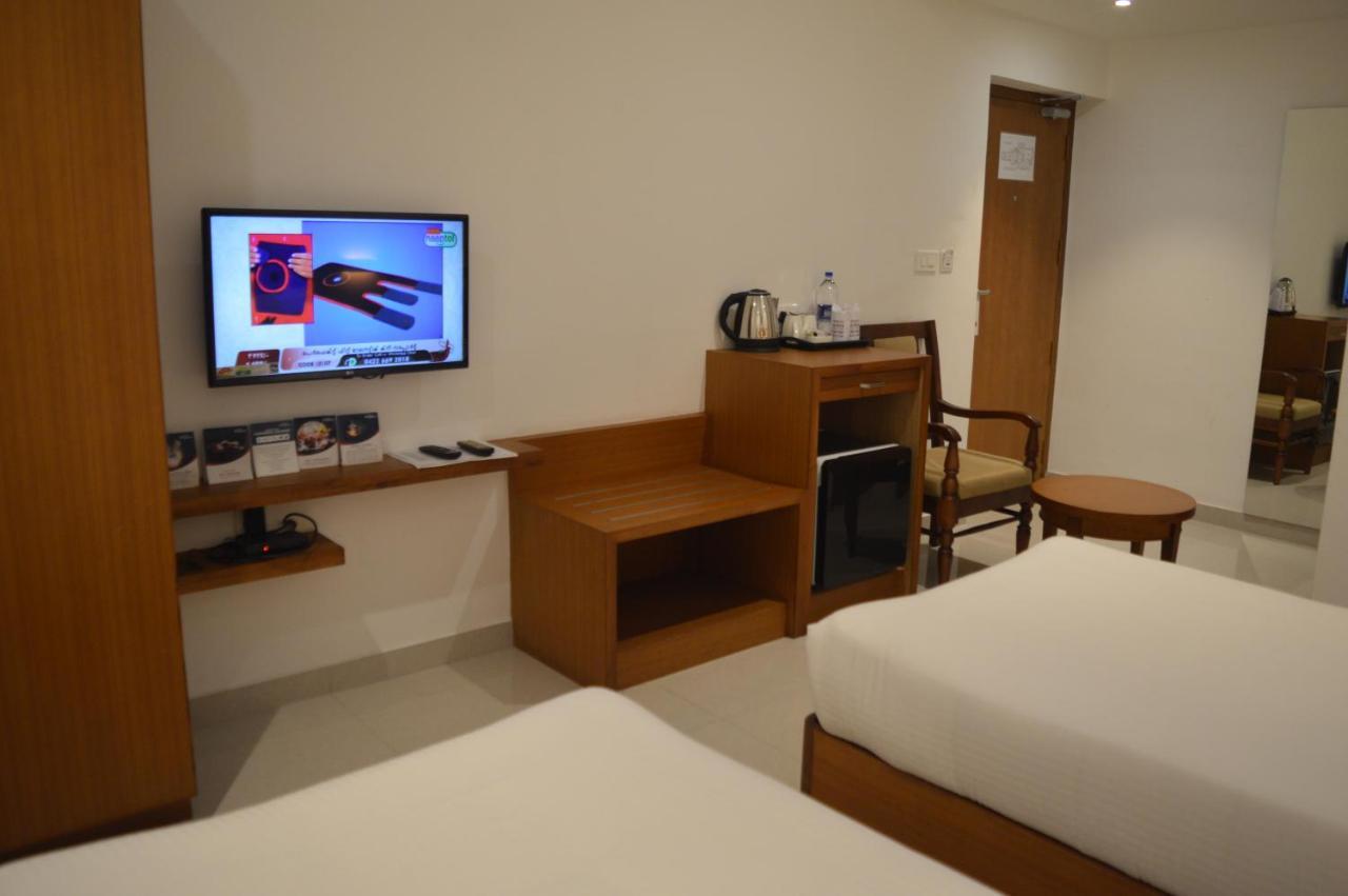 Hotel Apsara Shoranur Экстерьер фото
