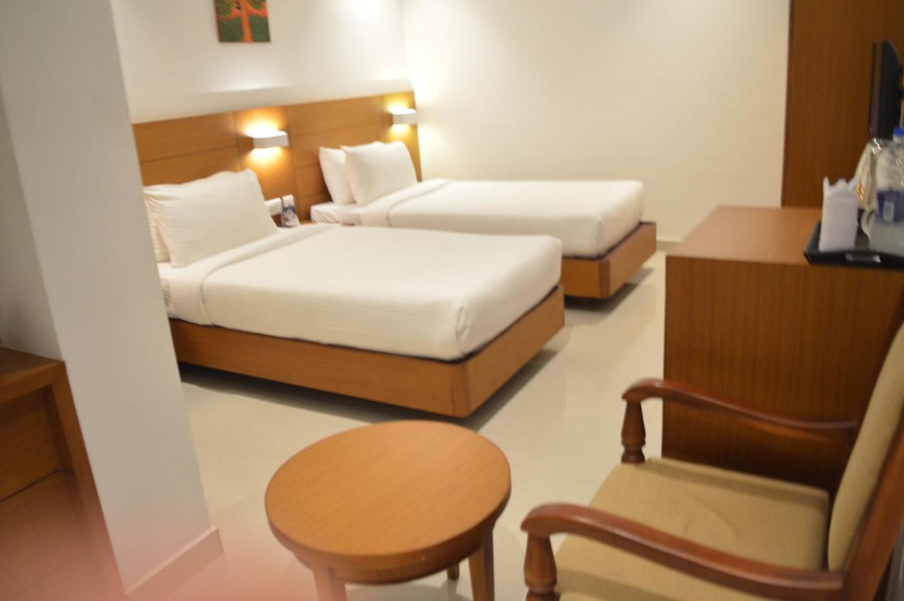 Hotel Apsara Shoranur Экстерьер фото