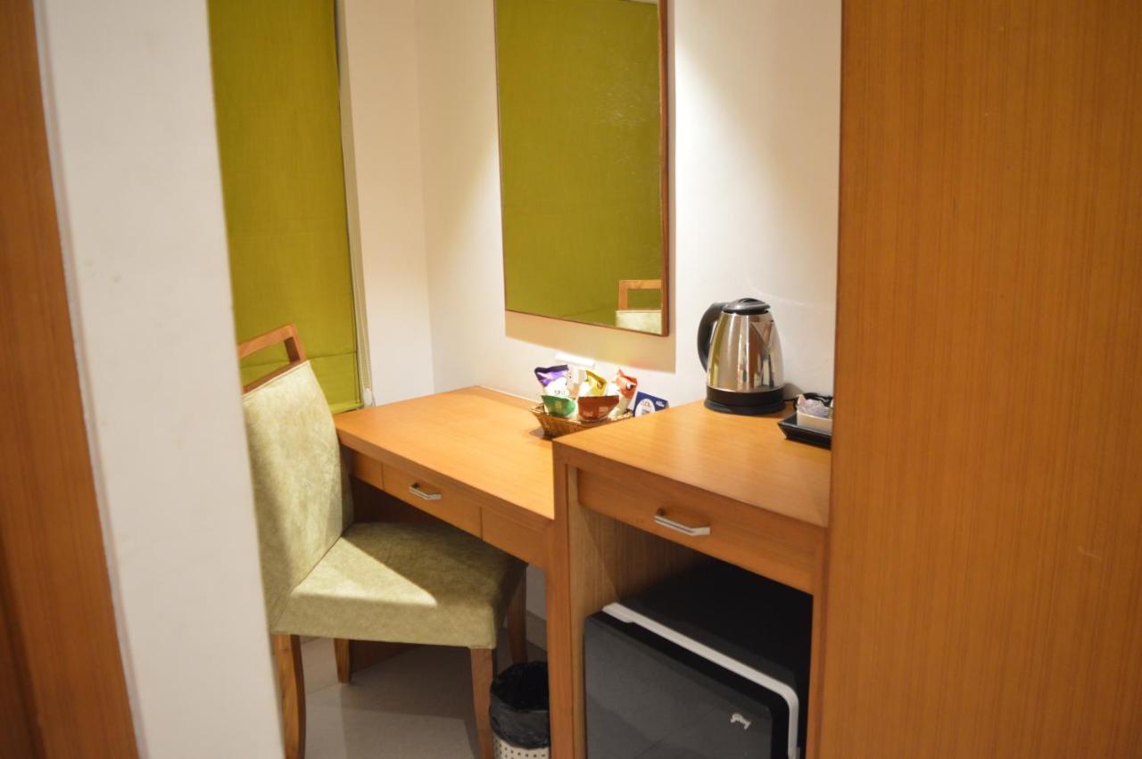 Hotel Apsara Shoranur Экстерьер фото