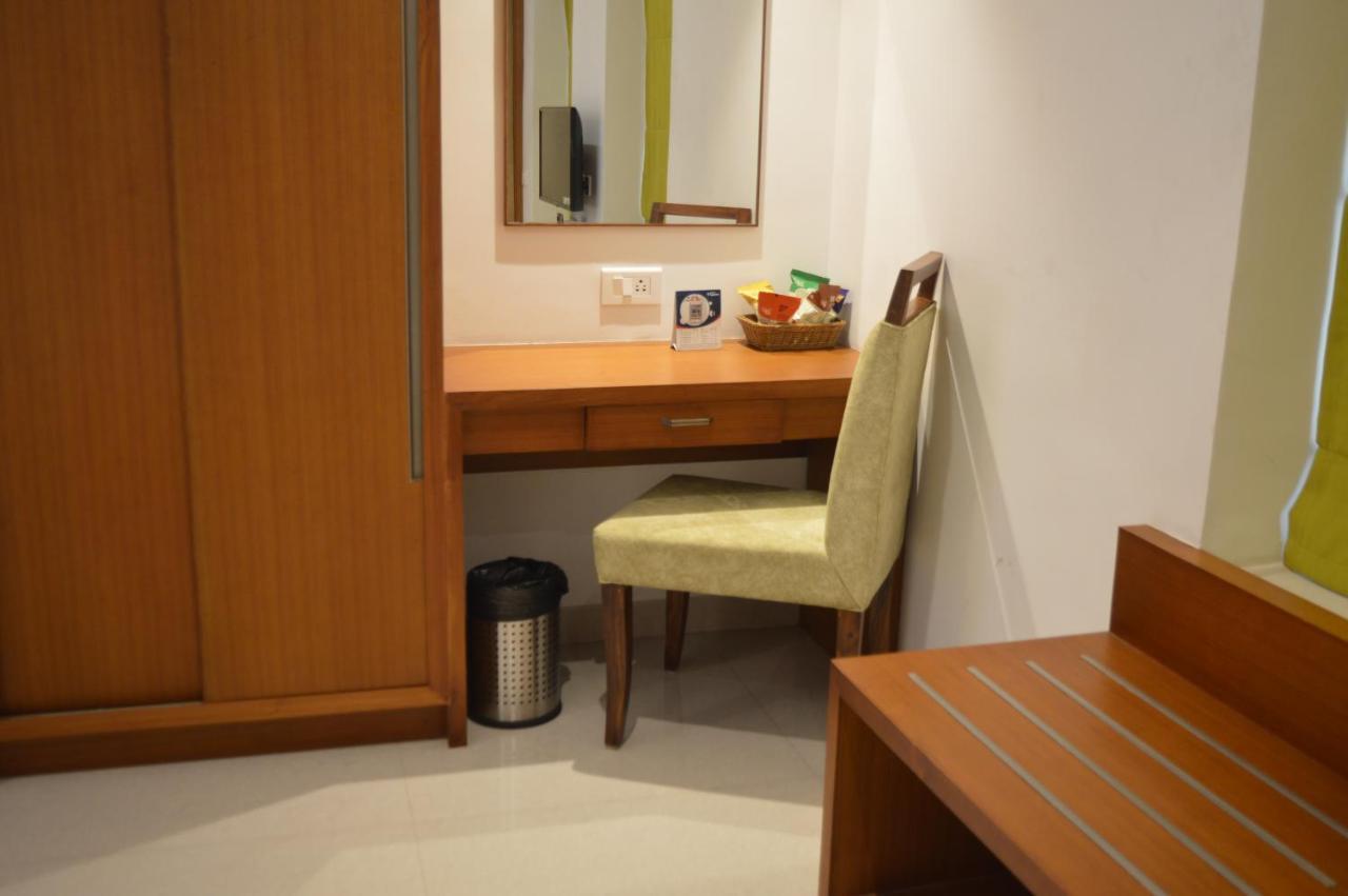 Hotel Apsara Shoranur Экстерьер фото